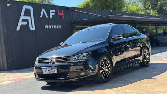 VOLKSWAGEN JETTA 2.0 TSI HIGHLINE 211CV GASOLINA 4P TIPTRONIC